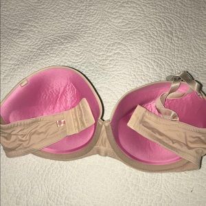 VS PINK BRA BRAND NEW